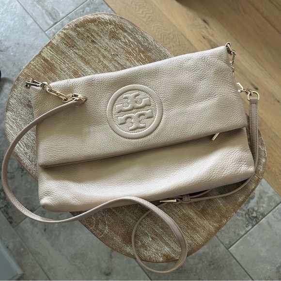 Tory Burch Bombe Thea Fold Over Crossbody Clutch Bag - Picture 2 of 13